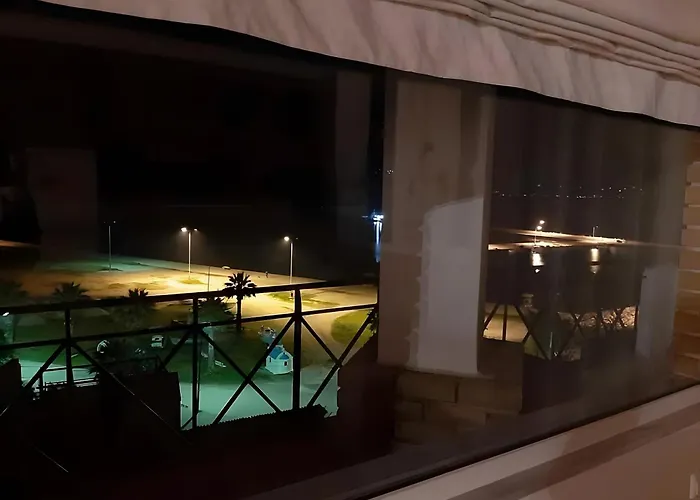 A View From The Attic Window Lejlighed Kyparissia